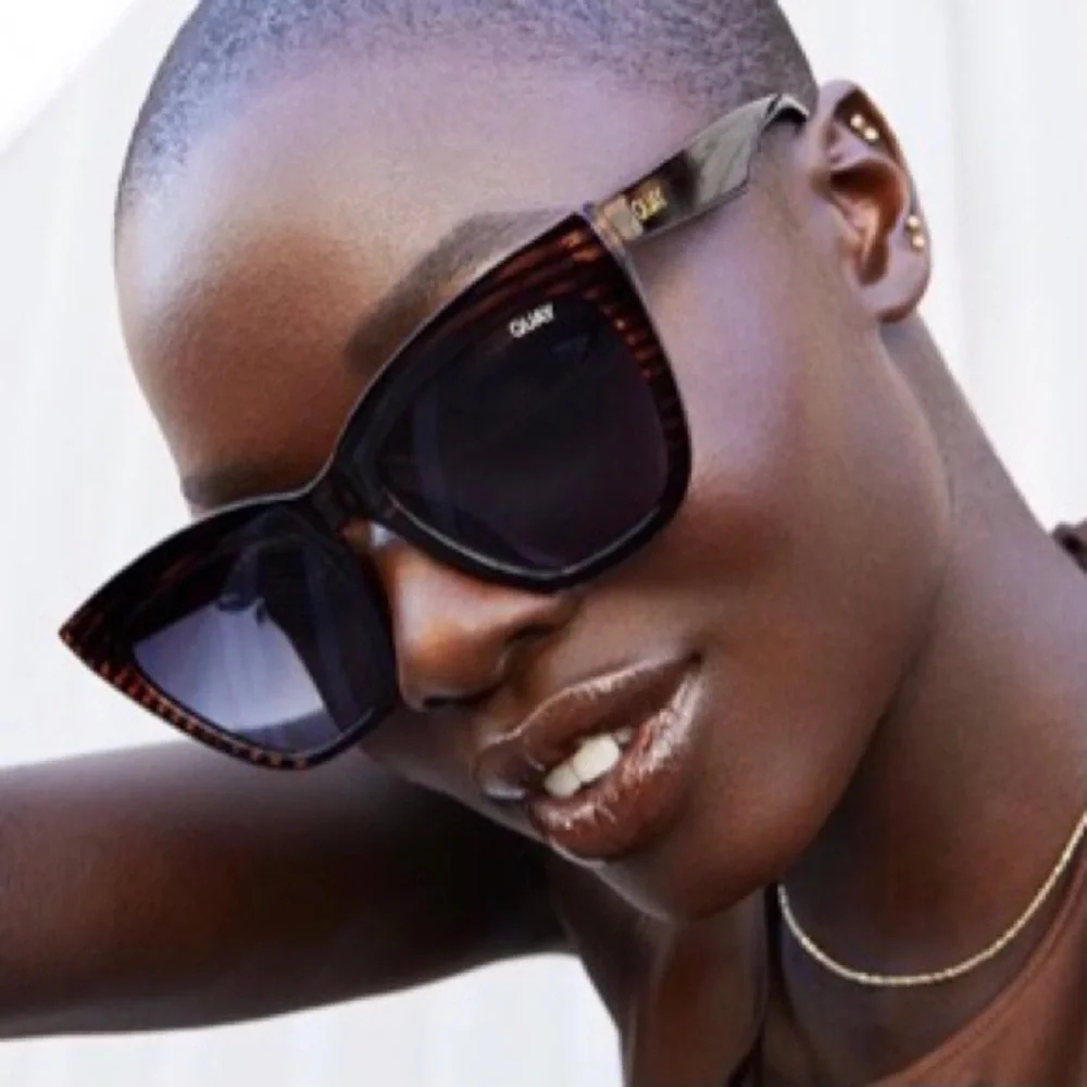 QUAY For Keeps Sunglasses Espresso Frame Brown Gradient Lens Cateye NEW